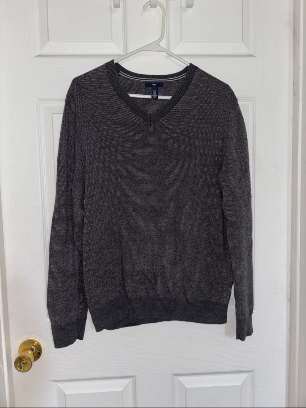 Gap Men’s Grey Sweater